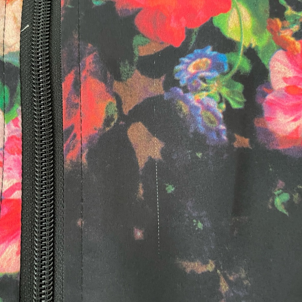 Floral Satin Finish Bomber Jacket - Picture 13 of 14